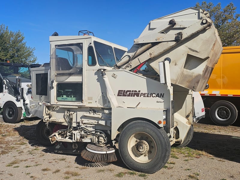 1996 Elgin Pelican Street Sweeper Featured Image