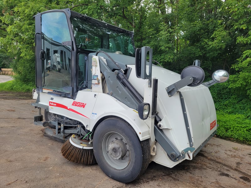 2016 Elgin Pelican NP Street Sweeper Featured Image