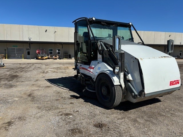 2015 Elgin Pelican NP Dual Street Sweeper Featured Image