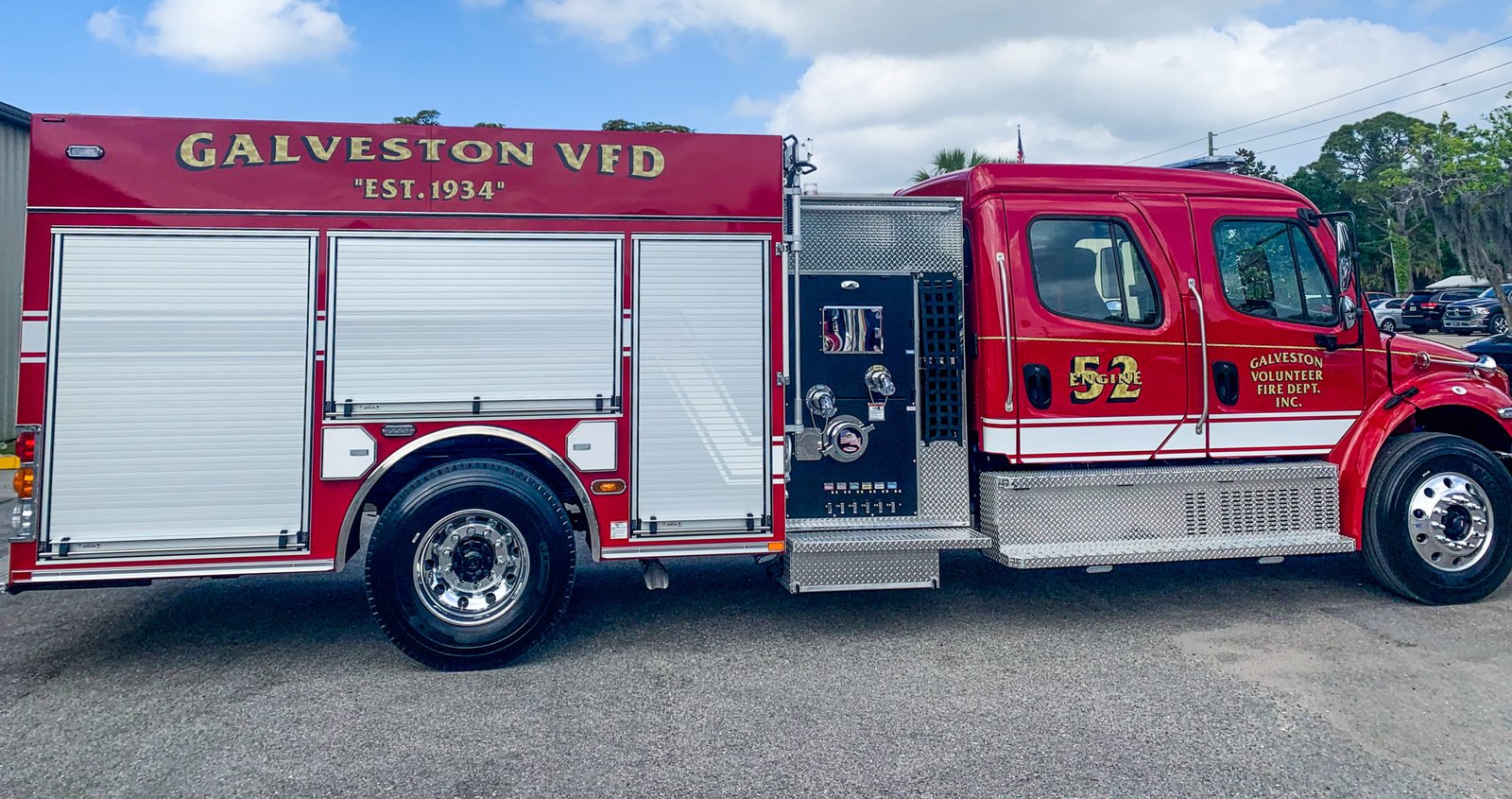 EM_galveston-volunteer-fire-department-pumper-35420