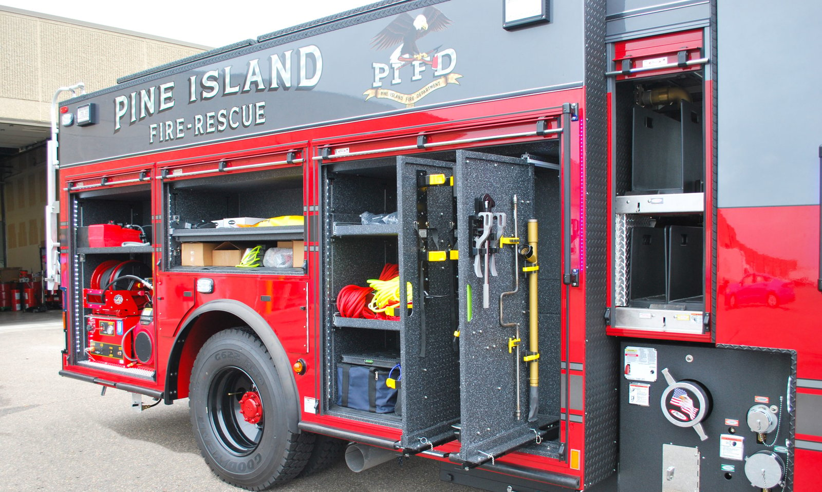 Pine Island Fire Department - Pumper