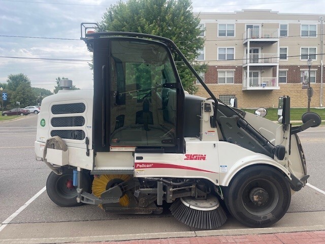 2015 Elgin Pelican NS Street Sweeper Featured Image