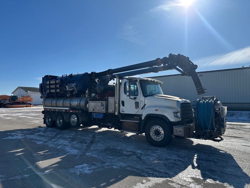2016 Vactor 2100 Plus Recycler Sewer Cleaner Featured Image