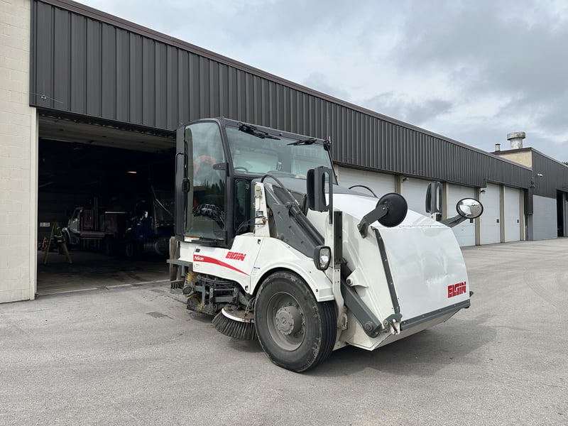 2016 Elgin Pelican NP Street Sweeper Featured Image