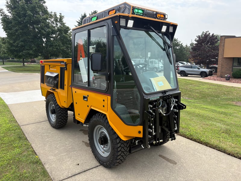 New Stock 2025 Trackless MT7 Municipal Sidewalk Tractor For Sale 2 MN,IA,WI,NE,OH,MI,ND,SD,IL,MO,KS