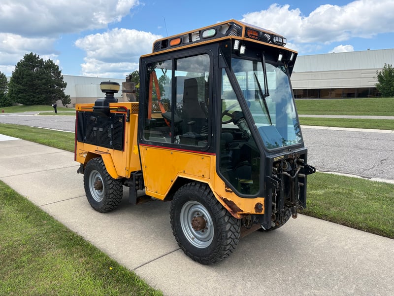 2012 Trackless MT6 Featured Image